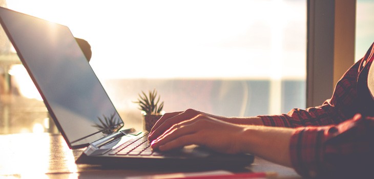 ホテル・宿泊施設向けシステム（PMS）とは？基本機能と導入メリットを解説