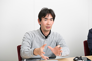 管理本部管理部部長・奥谷様